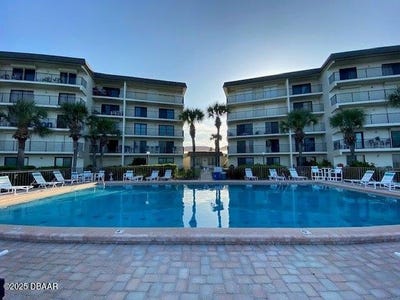 /international/us/2700-ocean-shore-boulevard-ormond-beach-fl-110102018142/
