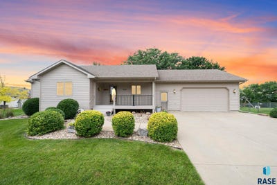 /international/us/204-s-carlson-st-humboldt-sd-110101101496/
