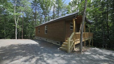 /international/us/2422-dickey-road-murphy-nc-110108127039/