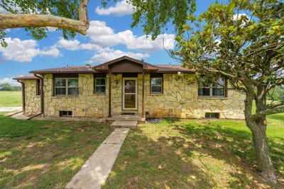 /international/us/14464-172nd-rd-winfield-ks-110108733632/