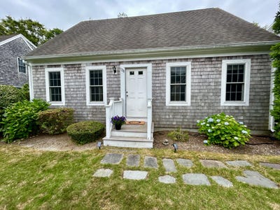 /international/us/121-camp-street-west-yarmouth-ma-110100449551/