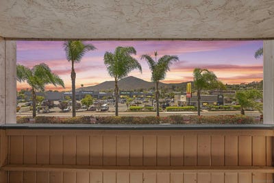 /international/us/8703-lake-murray-blvd-san-diego-ca-110100509946/