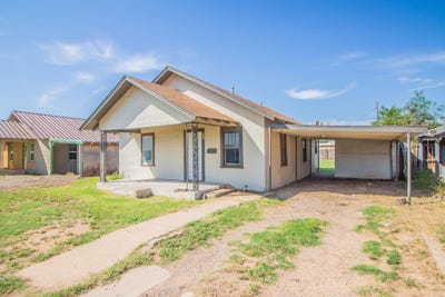 /international/us/315-s-13th-street-slaton-tx-110103595290/