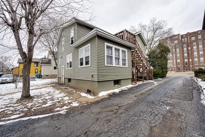 /international/us/426-n-lake-street-aurora-il-110108742165/