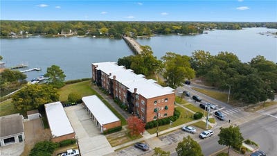 /international/us/102-willow-wood-drive-norfolk-va-110107541842/