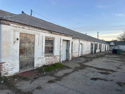 /international/us/401-w-russworm-watonga-ok-110095955659/