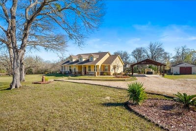 /international/us/9467-loop-road-bellville-tx-110106147634/