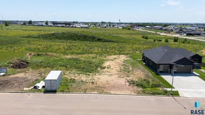 /international/us/1801-e-wallin-cir-sioux-falls-sd-110100566173/