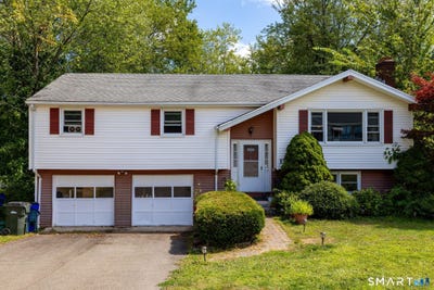 /international/us/136-charter-road-wethersfield-ct-110119989709/