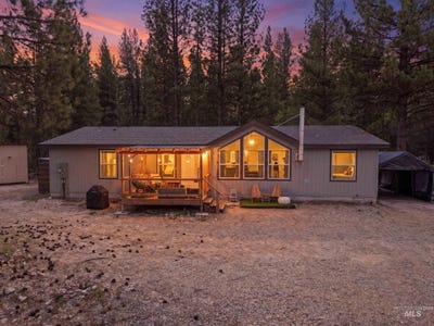 /international/us/17-mountain-meadow-rd-idaho-city-id-110120003160/
