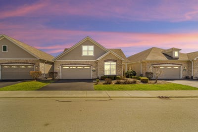 /international/us/16519-s-fox-run-circle-plainfield-il-110108478432/