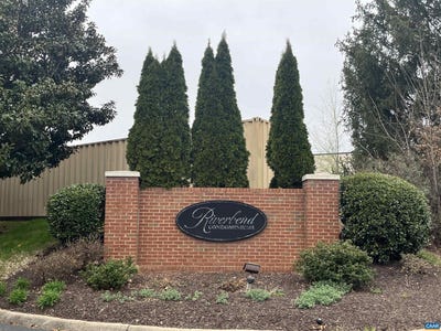 /international/us/300-riverbend-dr-charlottesville-va-110108904328/