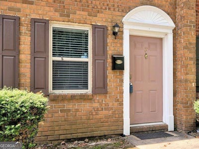 /international/us/135-n-river-drive-sandy-springs-ga-110120562958/