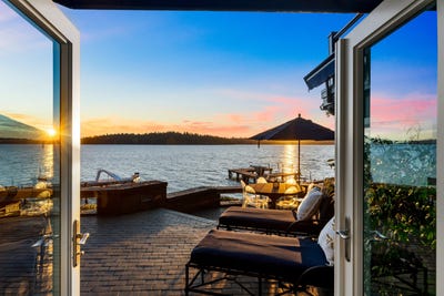 /international/us/18-holly-ln-mercer-island-wa-110094821895/