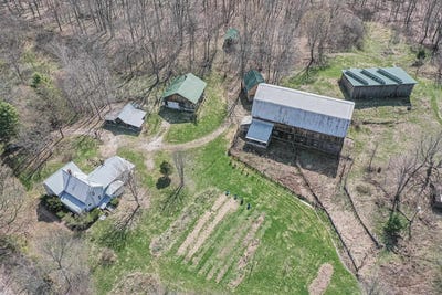 /international/us/64-s-woods-road-hammond-ny-110107725147/