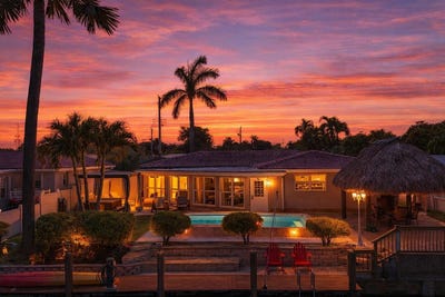 /international/us/220-se-2nd-avenue-pompano-beach-fl-110107348072/