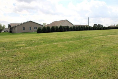/international/us/1209-w-leander-street-lot-24-clinton-il-110107416473/
