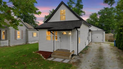/international/us/809-azalea-street-se-demotte-in-110110278663/
