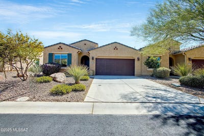 /international/us/1075-n-echo-ranch-drive-green-valley-az-110101270142/