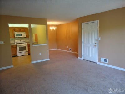 /international/us/313-wimbeldon-court-north-brunswick-nj-110109595909/