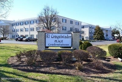 /international/us/312-el-conquistador-pl-louisville-ky-110099453156/