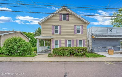 /international/us/135-college-avenue-factoryville-pa-110107464524/