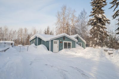 /international/us/420-eureka-avenue-fairbanks-ak-110106352100/