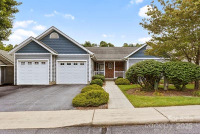 /international/us/315-charlestown-drive-hendersonville-nc-110101840550/