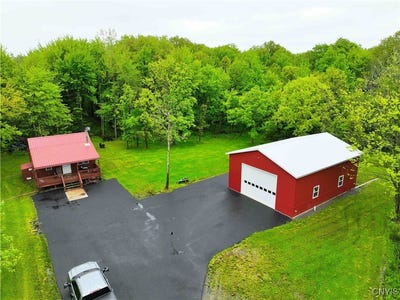 /international/us/9727-hall-road-somerset-ny-110099771336/