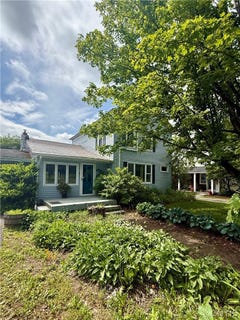 /international/us/1230-earlville-road-earlville-ny-110105766861/