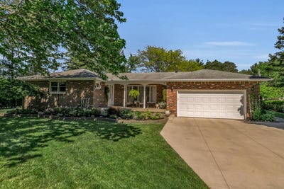 /international/us/3965-california-rd-orchard-park-ny-110108354119/