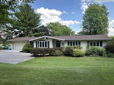 /international/us/5824-n-kennedy-road-milton-wi-110100684278/