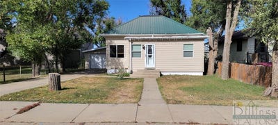 /international/us/709-dakota-avenue-baker-mt-110104457459/