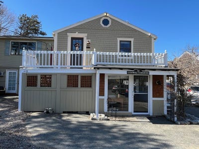 /international/us/30-conwell-street-provincetown-ma-110106539562/