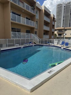 /international/us/17051-ne-35th-avenue-north-miami-beach-fl-110106445257/