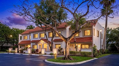 /international/us/9499-nw-42nd-street-sunrise-fl-110107783525/