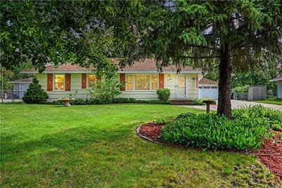 /international/us/11221-arrowhead-street-nw-coon-rapids-mn-110108577791/