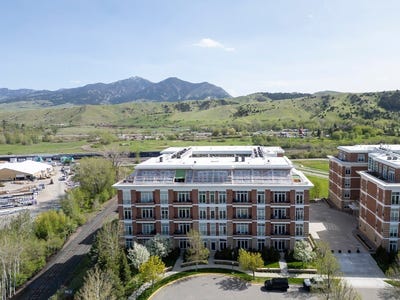 /international/us/150-village-crossing-way-bozeman-mt-110106120741/