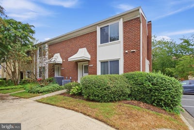 /international/us/3861-persimmon-circle-fairfax-va-110119921260/