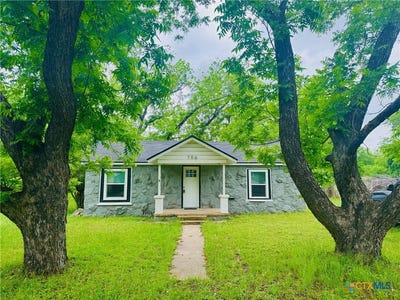 /international/us/706-golf-course-road-gatesville-tx-110099093175/