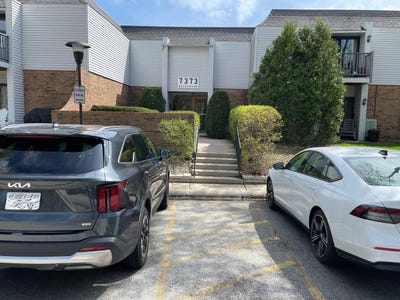 /international/us/7373-blackburn-avenue-downers-grove-il-110107302971/