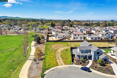 /international/us/4901-beldin-ln-oakley-ca-110098269279/