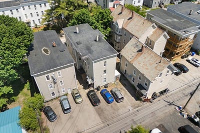 /international/us/217-spruce-street-manchester-nh-110108605499/