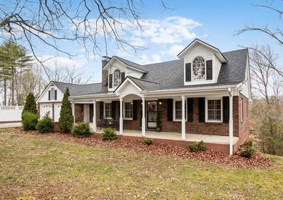 /international/us/425-sunrise-street-murphy-nc-110108449638/