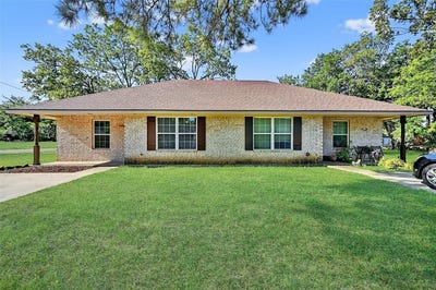 /international/us/708-712-seven-oaks-road-bonham-tx-110101499759/
