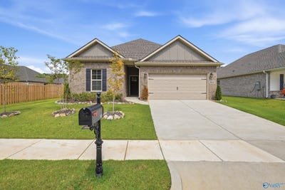 /international/us/8826-old-middlestown-road-gurley-al-110110326362/