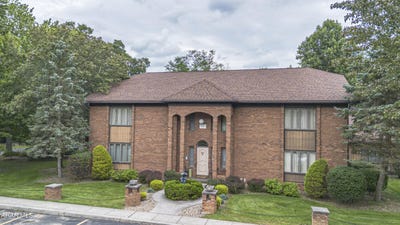 /international/us/515-s-terrace-drive-altoona-pa-110119922075/