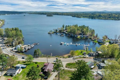 /international/us/591-weirs-boulevard-laconia-nh-110108796438/