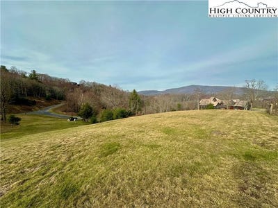 /international/us/thunderhill-trail-blowing-rock-nc-110106811915/