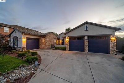 /international/us/9385-pinehurst-dr-roseville-ca-110107804270/